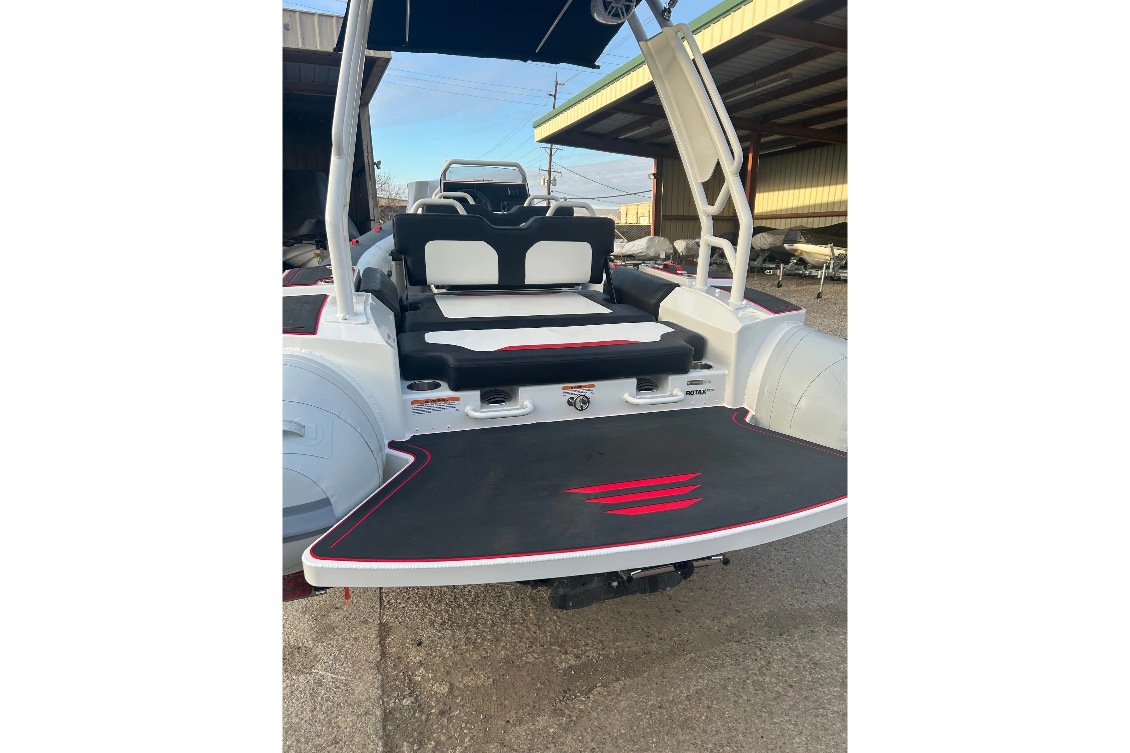 2026 Highfield VELOX 560 - Photo 2